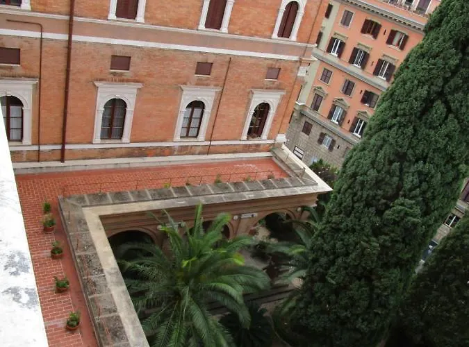 Casa S. Giuseppe Di Cluny Roma