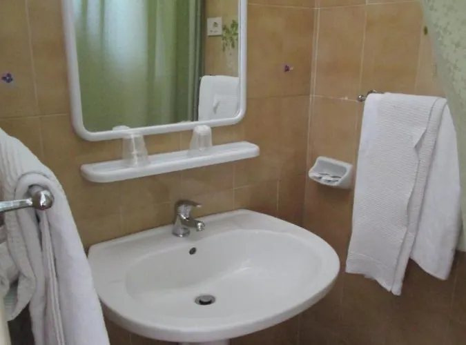 Casa S. Giuseppe Di Cluny * Roma