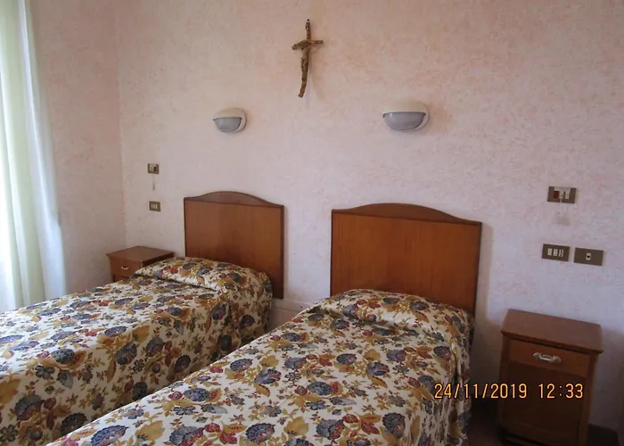 Casa S. Giuseppe Di Cluny Oda ve Kahvaltı *