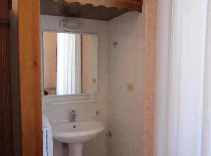 Oda ve Kahvaltı Casa S. Giuseppe Di Cluny